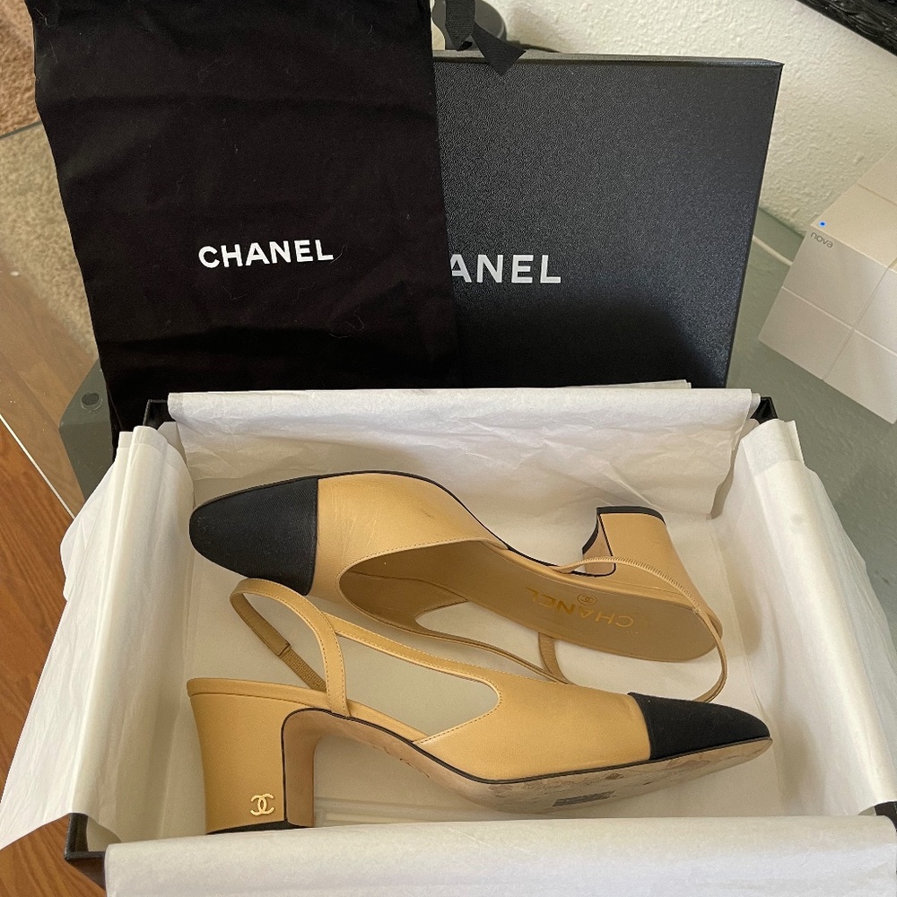 Chanel Slingback Pumps size 40